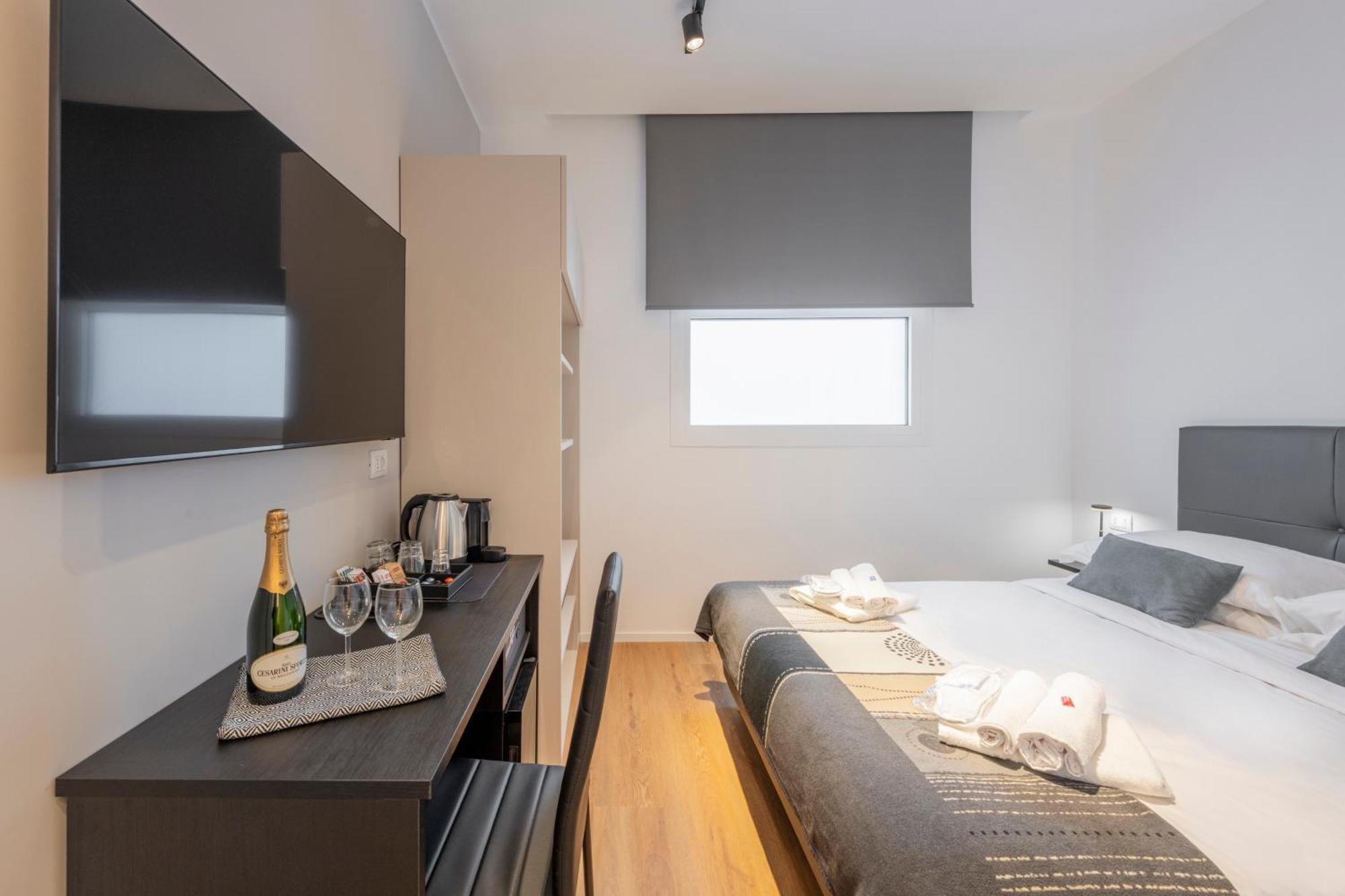 Bnbutler - Inbrera Suites - Giulianova, 1 Milan Exterior photo