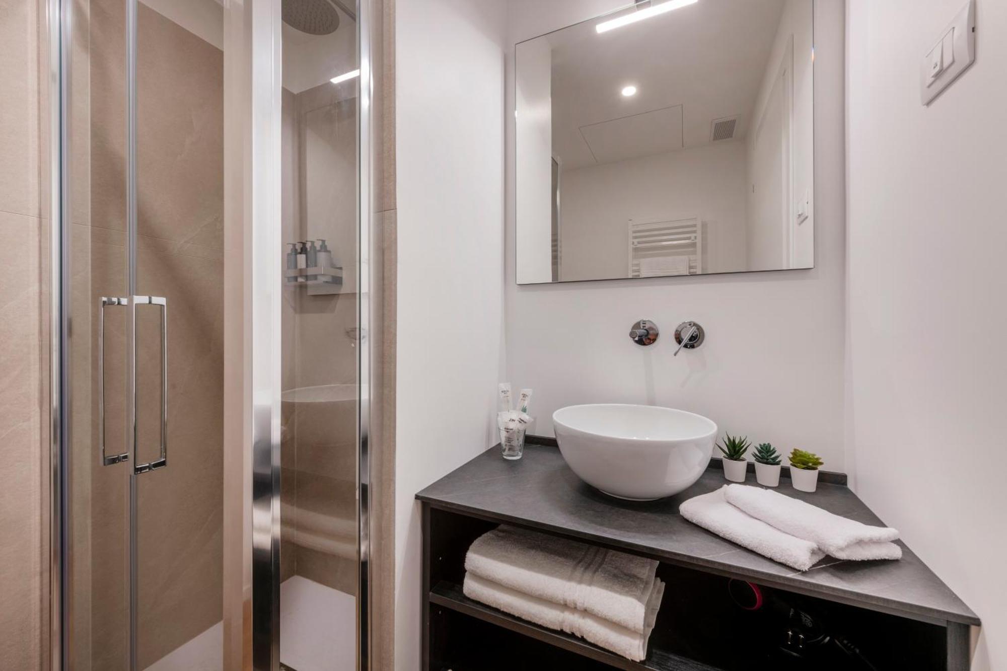 Bnbutler - Inbrera Suites - Giulianova, 1 Milan Exterior photo